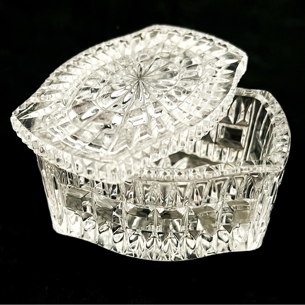Crystal Trinket Box~With Lid / Vintage - Picture 1 of 9